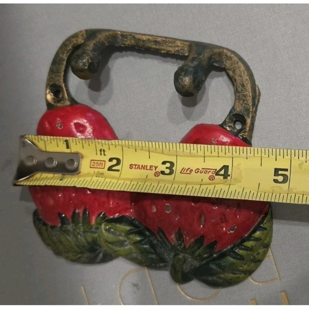 VTG Cast Iron Strawberry Wall Key Holder Hand Painted Cottagecore Grandmacore